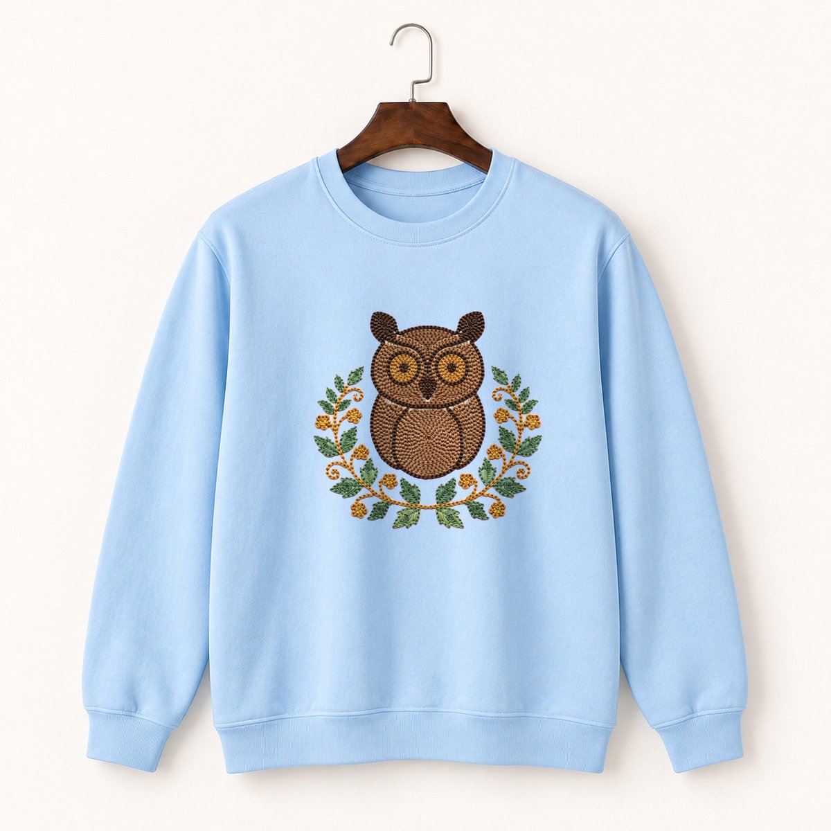 Great Horned Owl Crewneck Sweatshirt 1