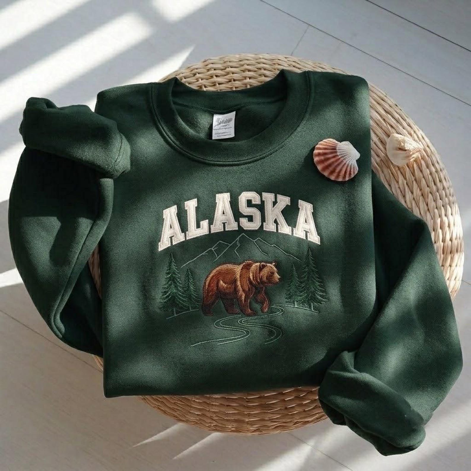 Alaska Embroidered Sweatshirt, Bear Sweatshirt, National Park Sweatshirt, Alaska Sweatshirt, Outdoor Shirt, Travel Shirt. 8