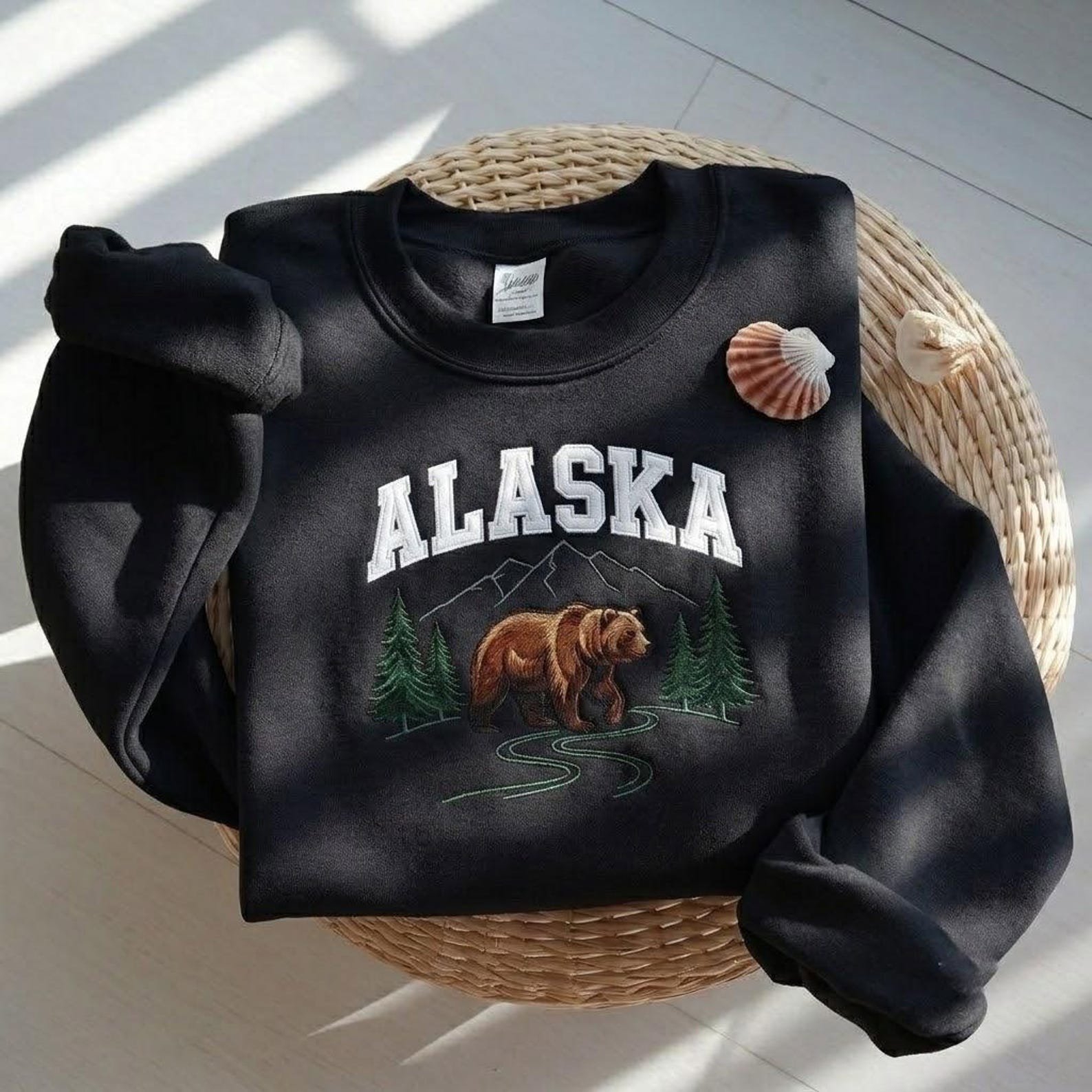 Alaska Embroidered Sweatshirt, Bear Sweatshirt, National Park Sweatshirt, Alaska Sweatshirt, Outdoor Shirt, Travel Shirt. 9