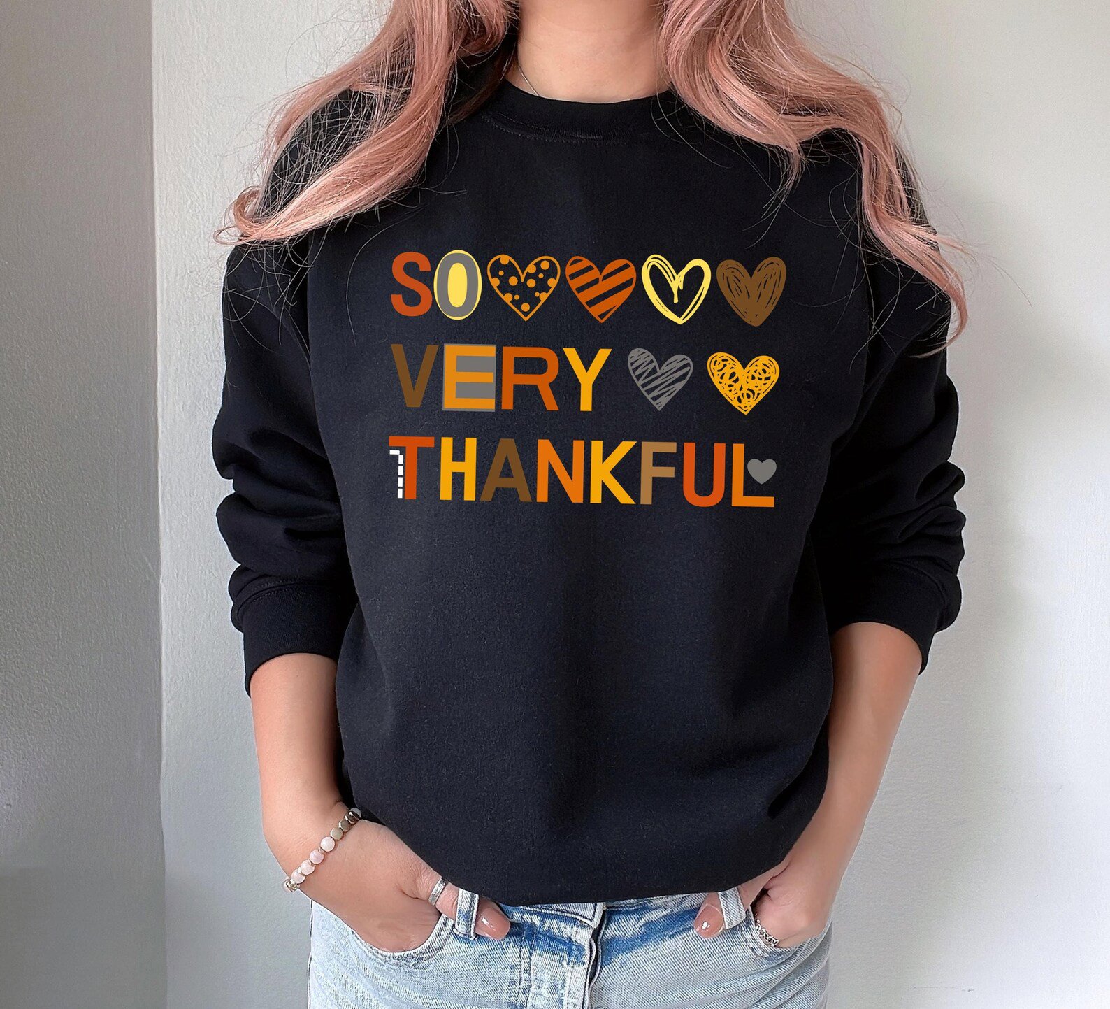 So Very Thankful Sweatshirt, Patterned Hearts Graphic For Thanksgiving Outfit 2
