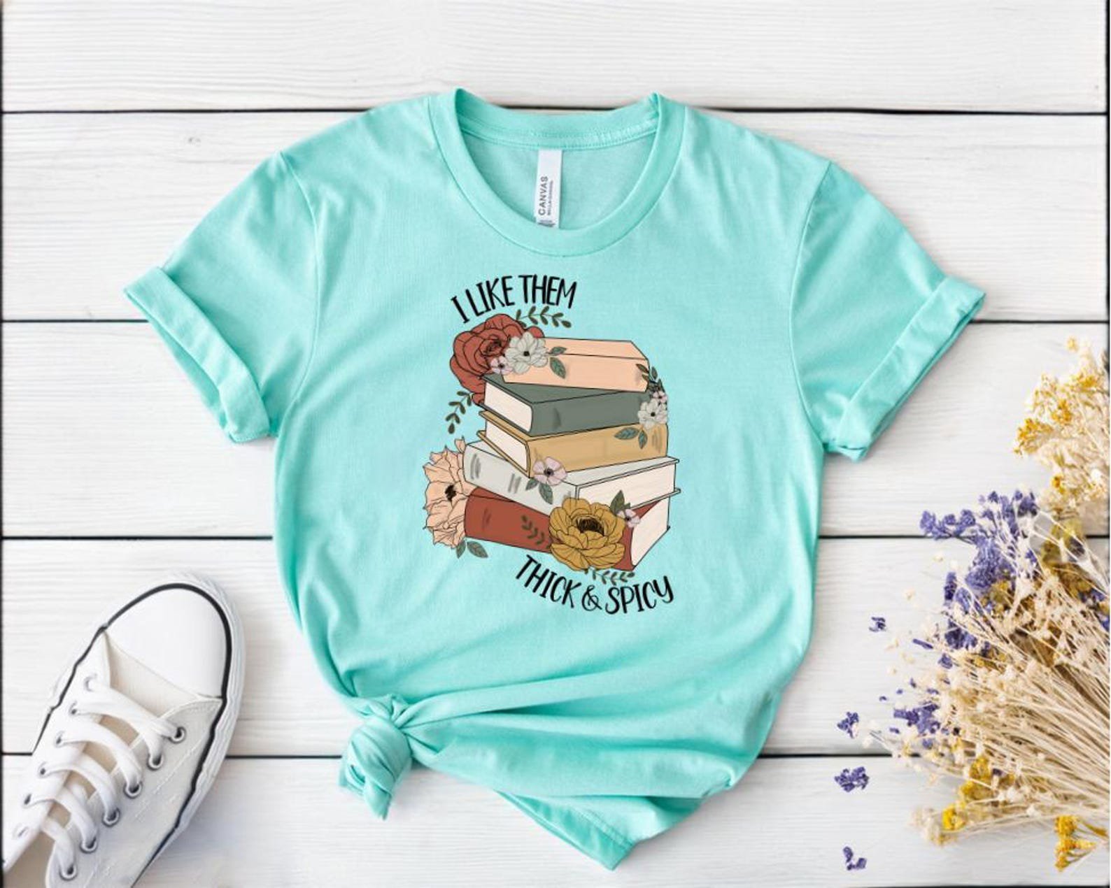 I Like Them Thick & Spicy Sweatshirt - Bookish Reader Gift 1