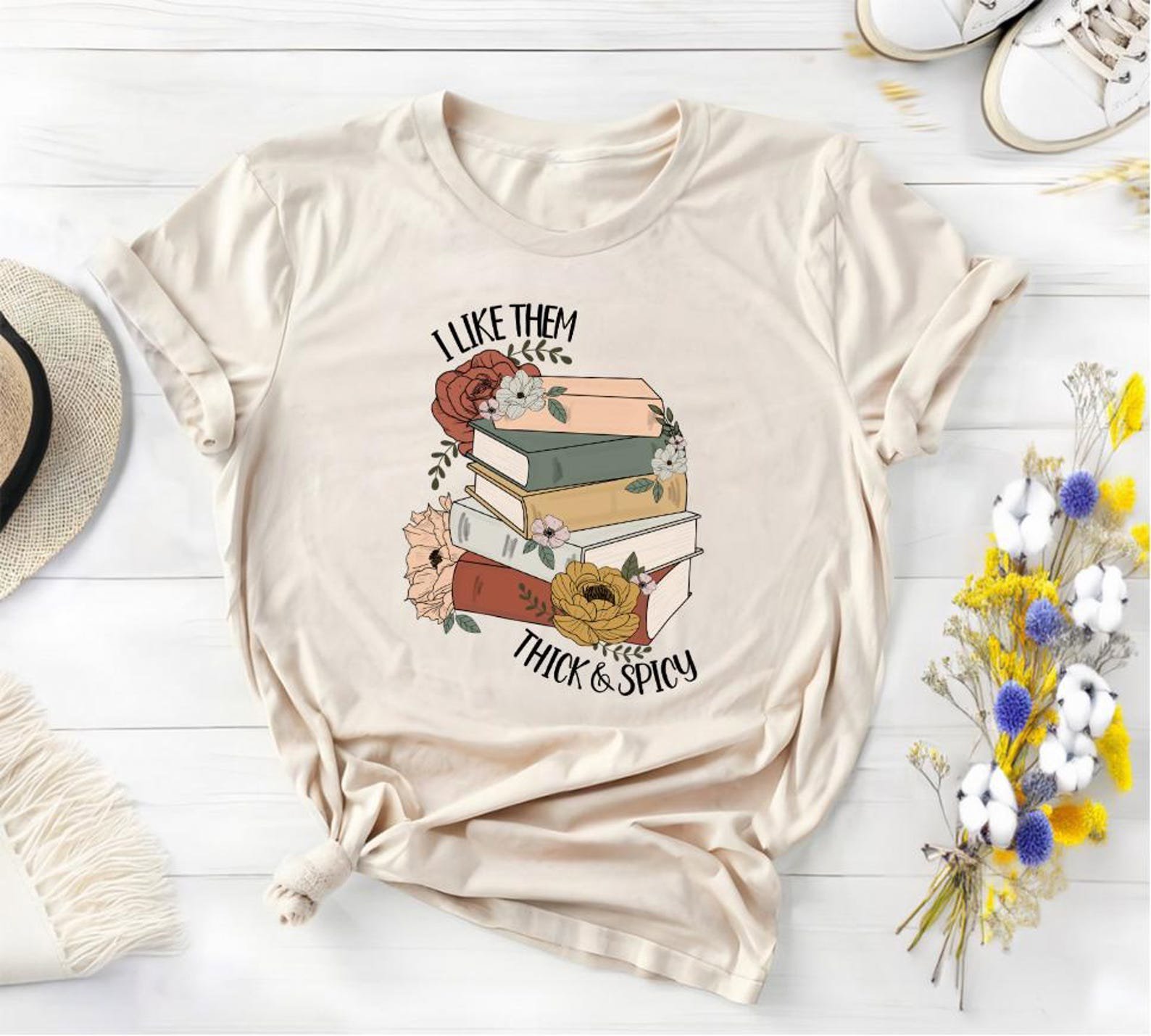 I Like Them Thick & Spicy Sweatshirt - Bookish Reader Gift 2