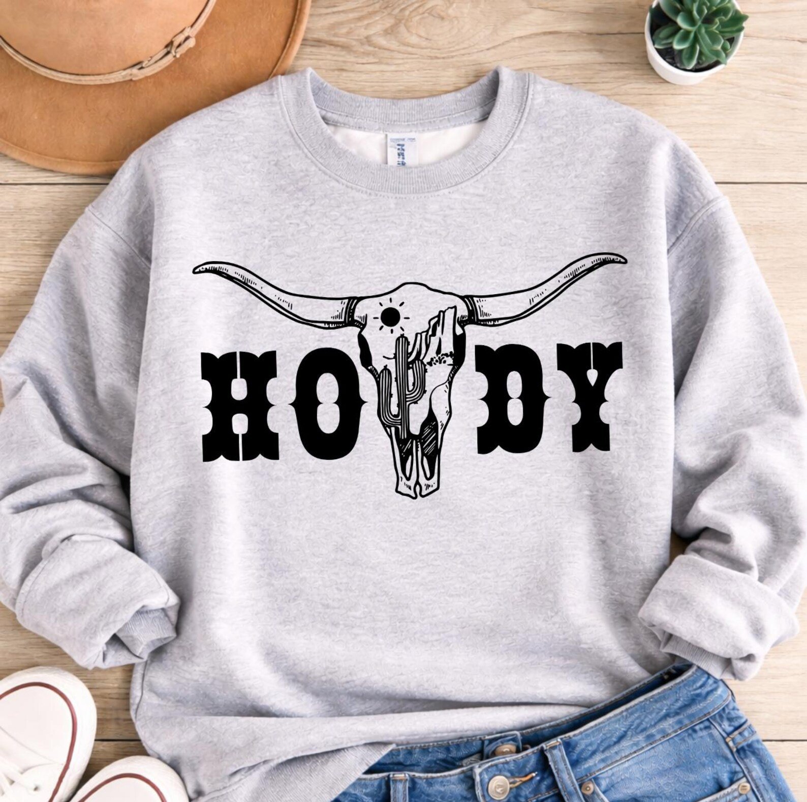 Howdy Longhorn Sweatshirt, Western Graphic Pullover, Cowgirl Cowboy Hoodie, Country Concert Outfit, Western Unisex Top, Ranch Style Top 5