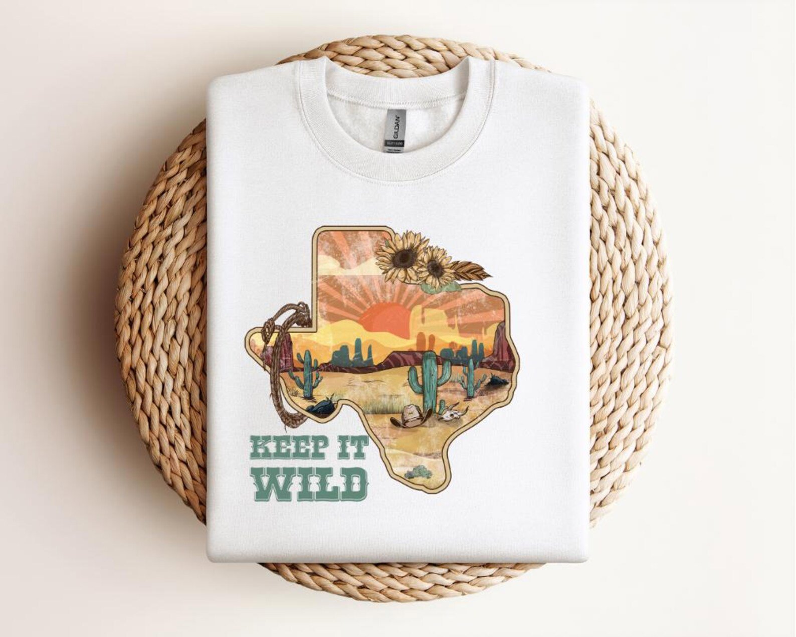 Vintage Texas Graphic Tee: Western Cactus Desert Shirt 2
