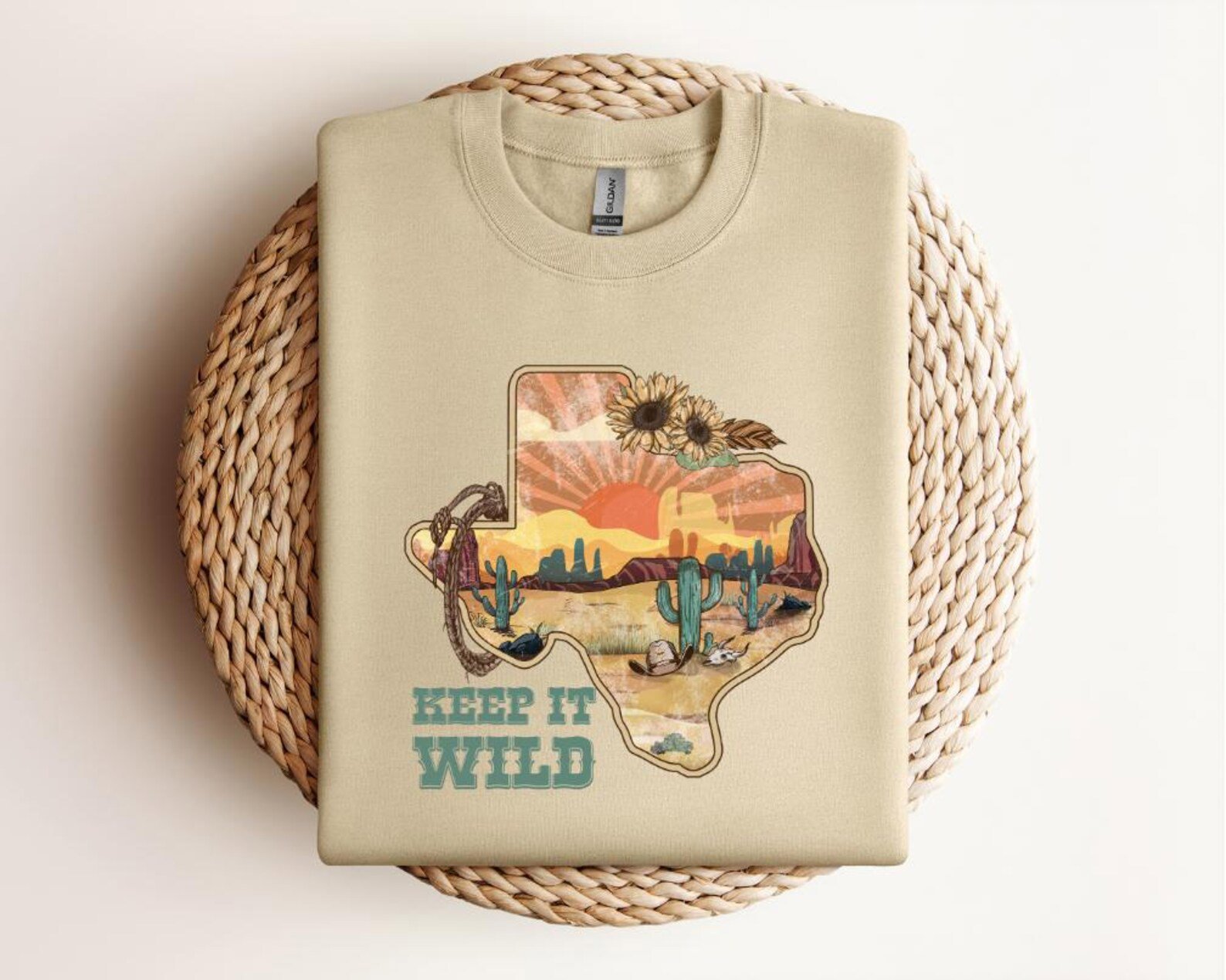 Vintage Texas Graphic Tee: Western Cactus Desert Shirt 3