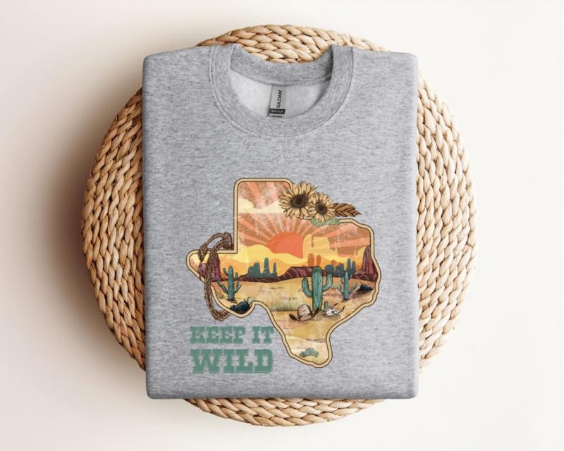 Vintage Texas Graphic Tee: Western Cactus Desert Shirt